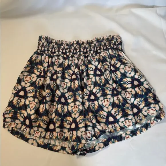 Anthropologie Boho Printed Smocked Shorts High Waist Flowy Viscose Medium - Picture 8 of 8